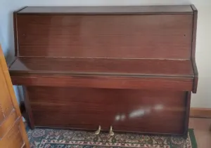 Ebnér piano